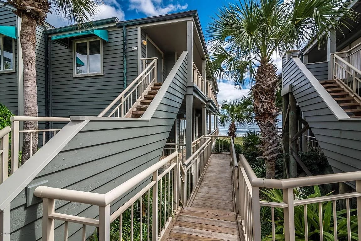 186 Sea Hammock Way