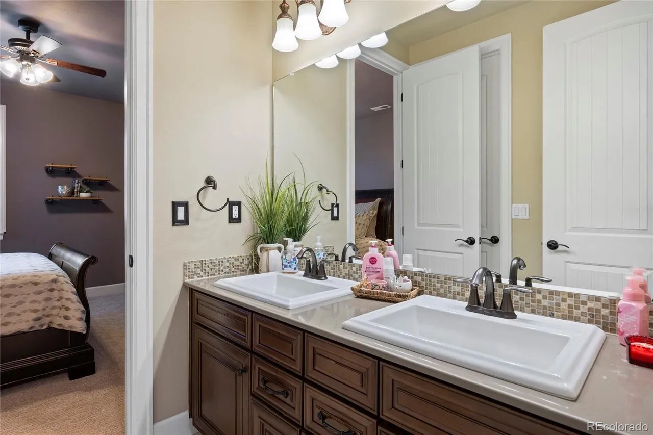 10601 Montecito Dr