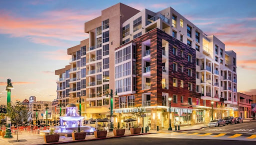 San Diego neighborhood amenities