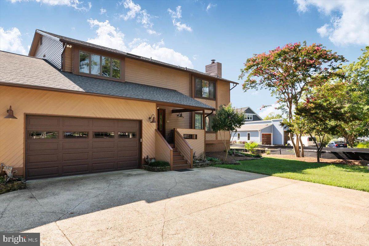 88 E Lake Dr