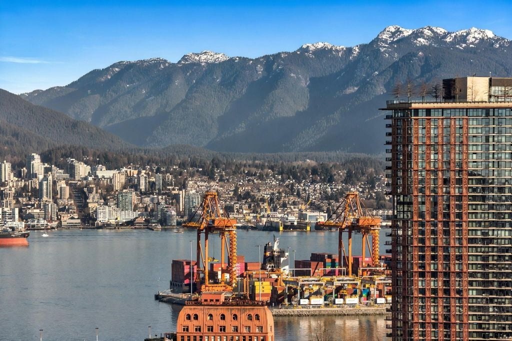 233 Robson St, #3210