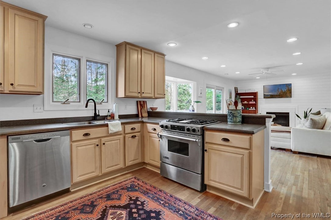 414 Hempstead Rd