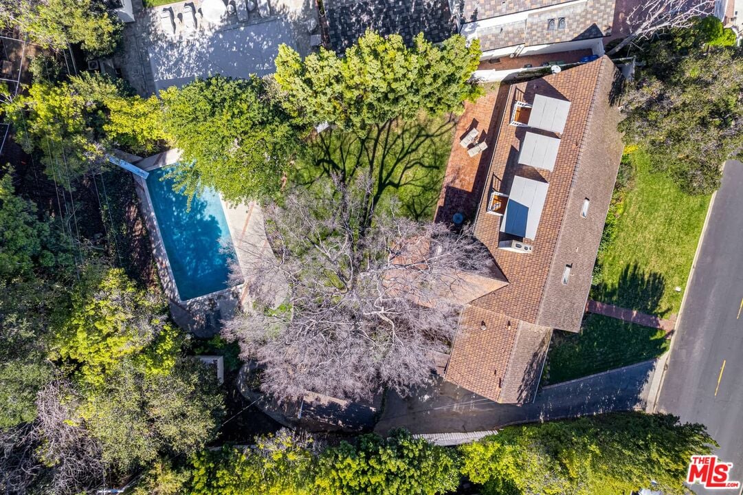 411 Homewood Rd