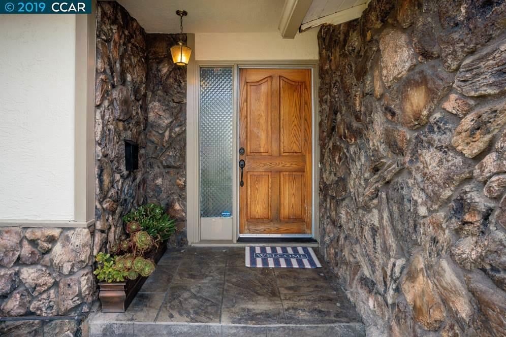 1878 Larkspur Ct