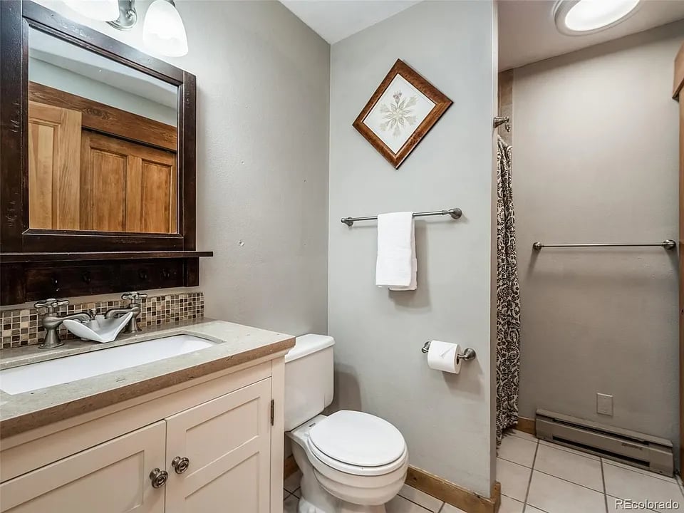 33827 Hemlock Ln
