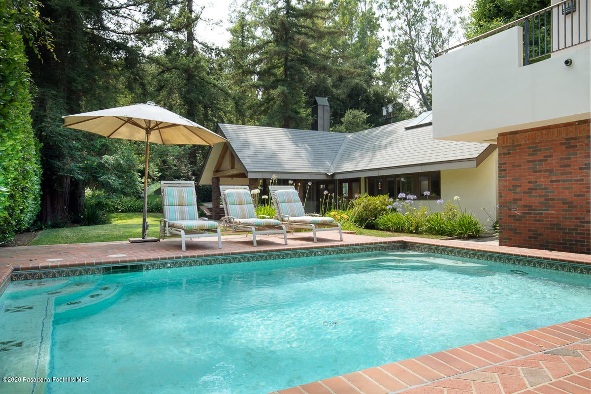 155 S San Rafael Ave