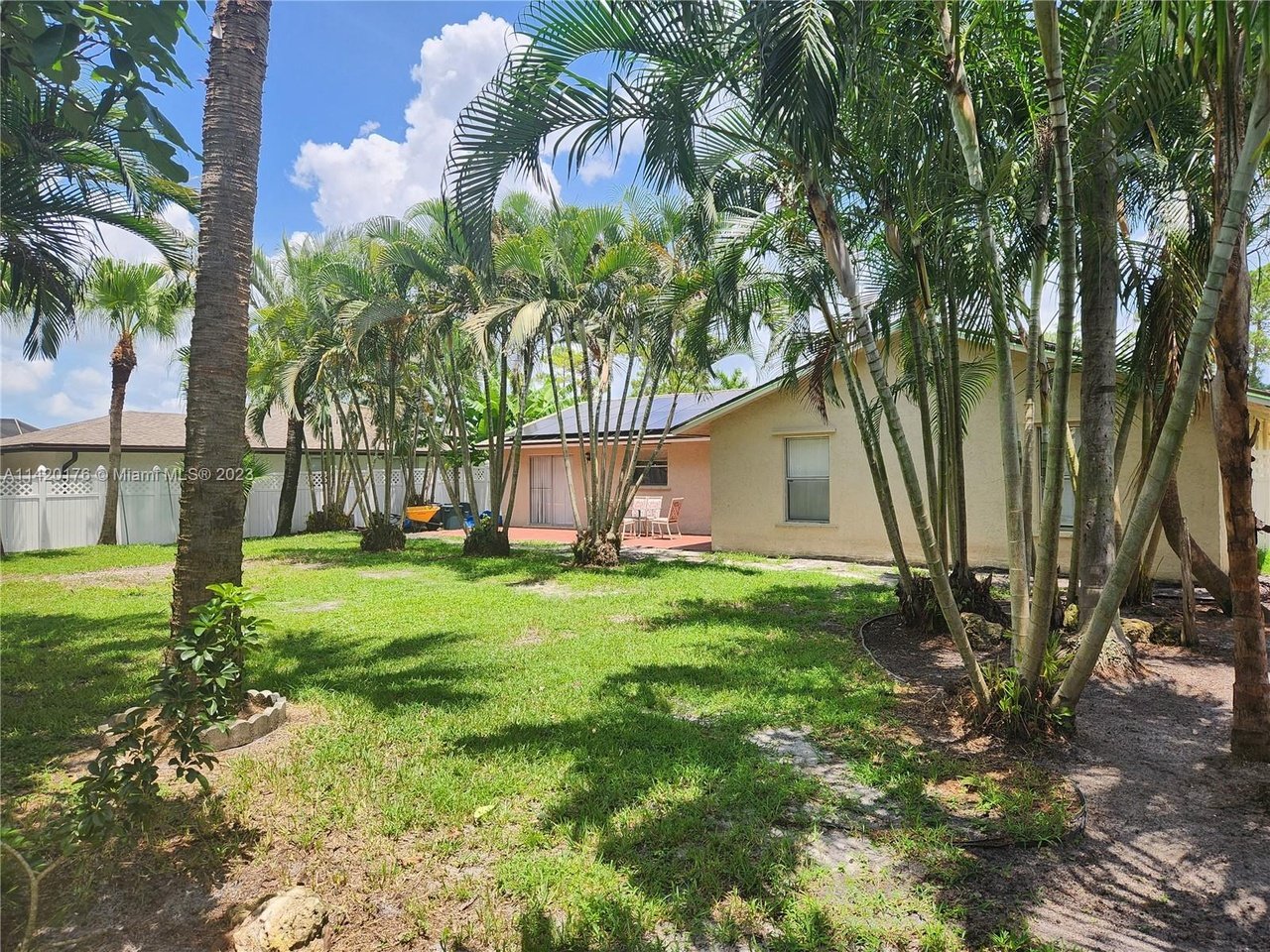 105 Mimosa St