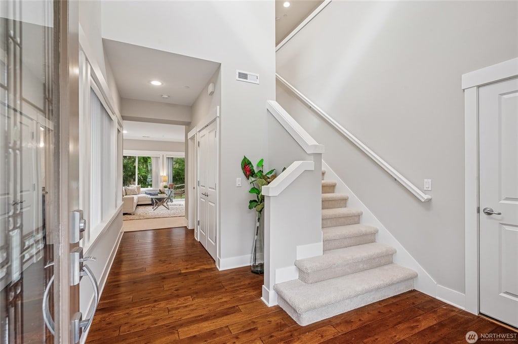 900 228th Avenue NE Unit: 16C