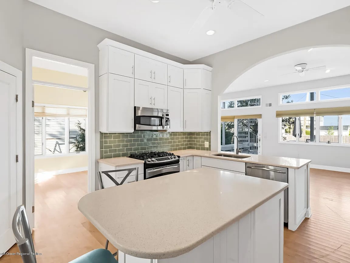 45 Seaview Ave