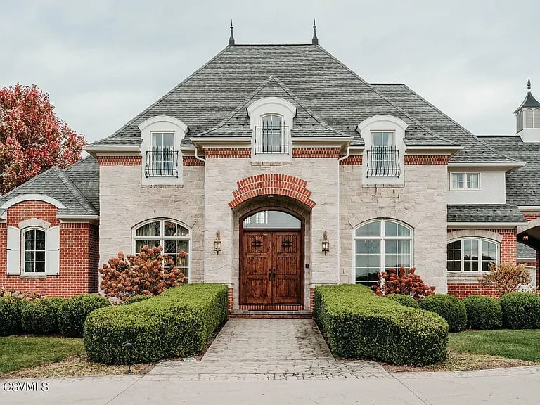 115 McHenry Rd