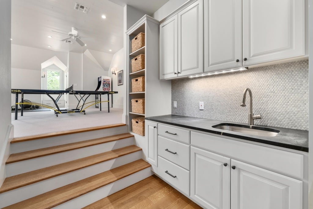 3410 Foothill Pkwy