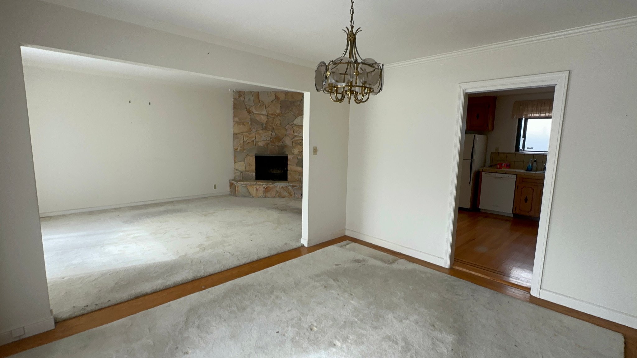 2483 37th Avenue · Photo 11