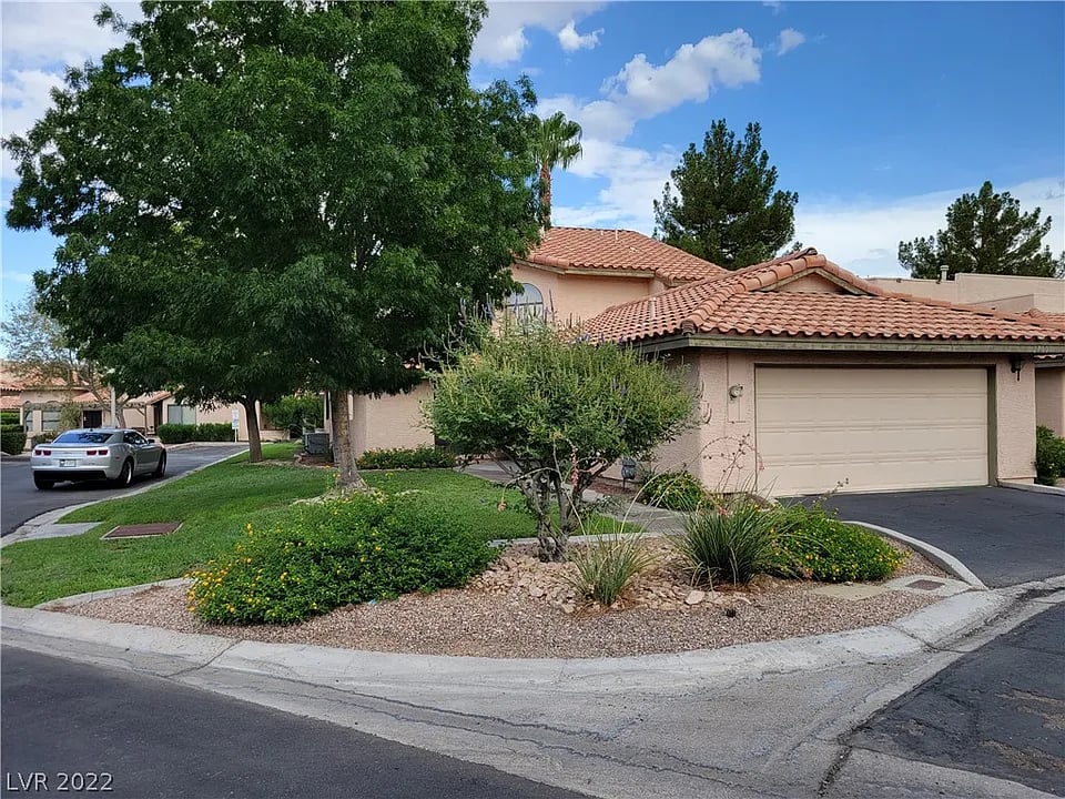 2700 Campo Verde Dr
