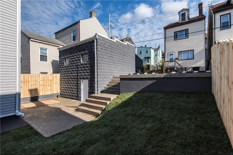 5112 Carnegie Street