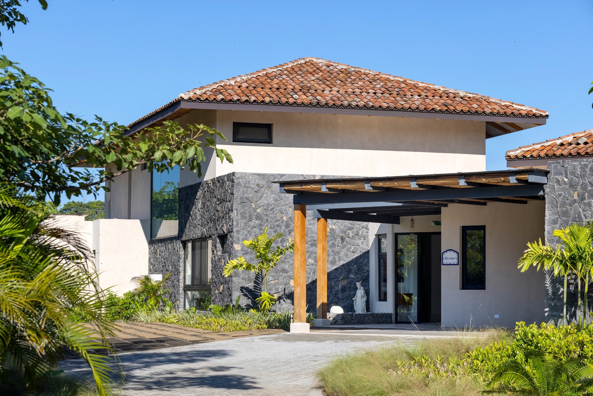 Casa Roacamar:  A Modern Coastal Sanctuary Steps from Playa Bonita