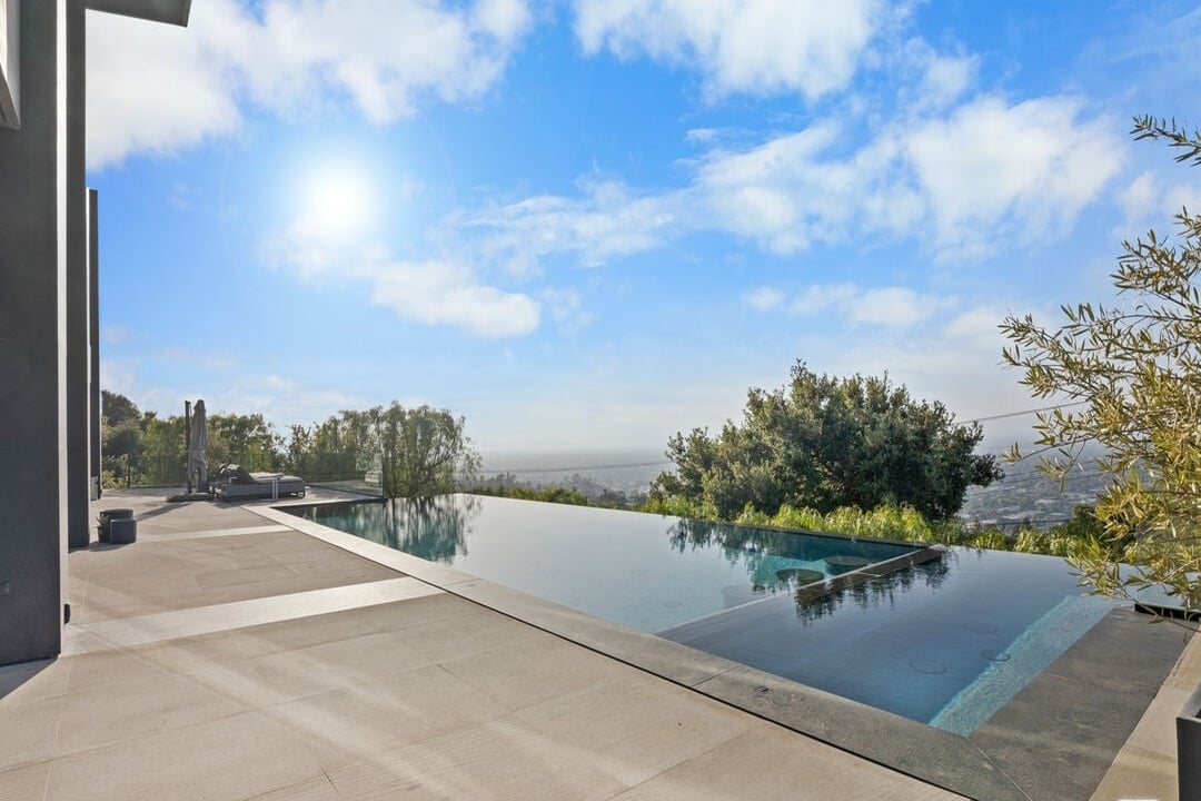 Evercrest Reserve, Mulholland Dr, 90046