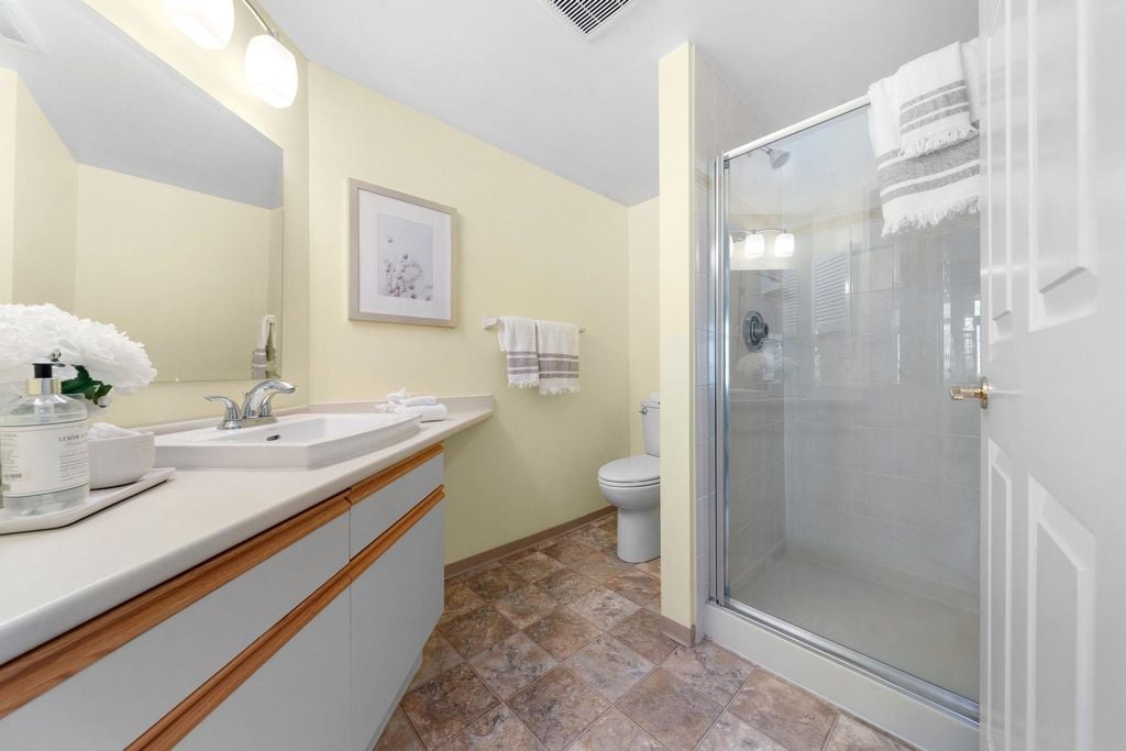 2800 Chesterfield Ave, #406