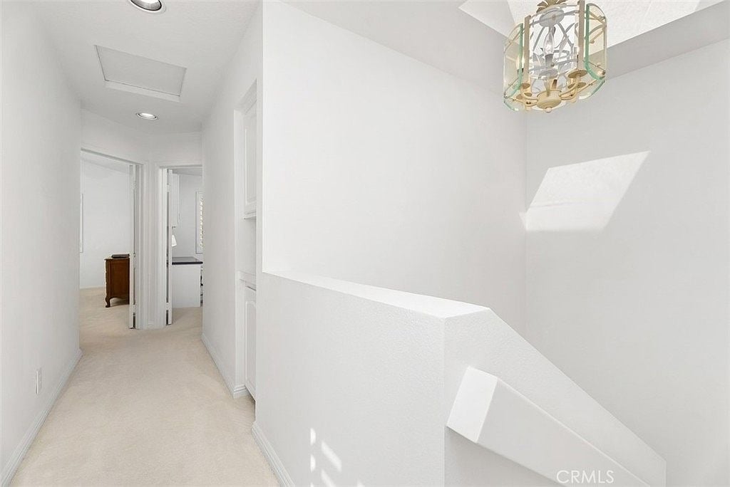2302 Paseo Circulo