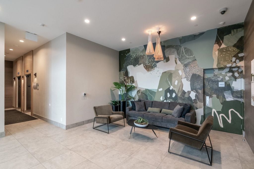 3451 Sawmill Cres, #303