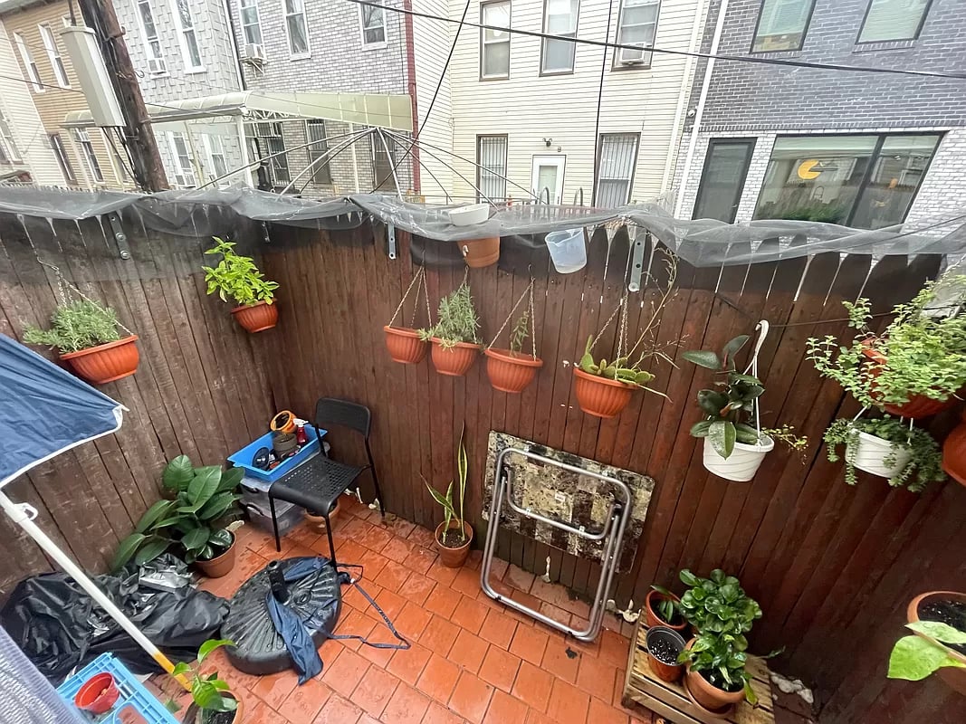 294 Harman Street 2LR