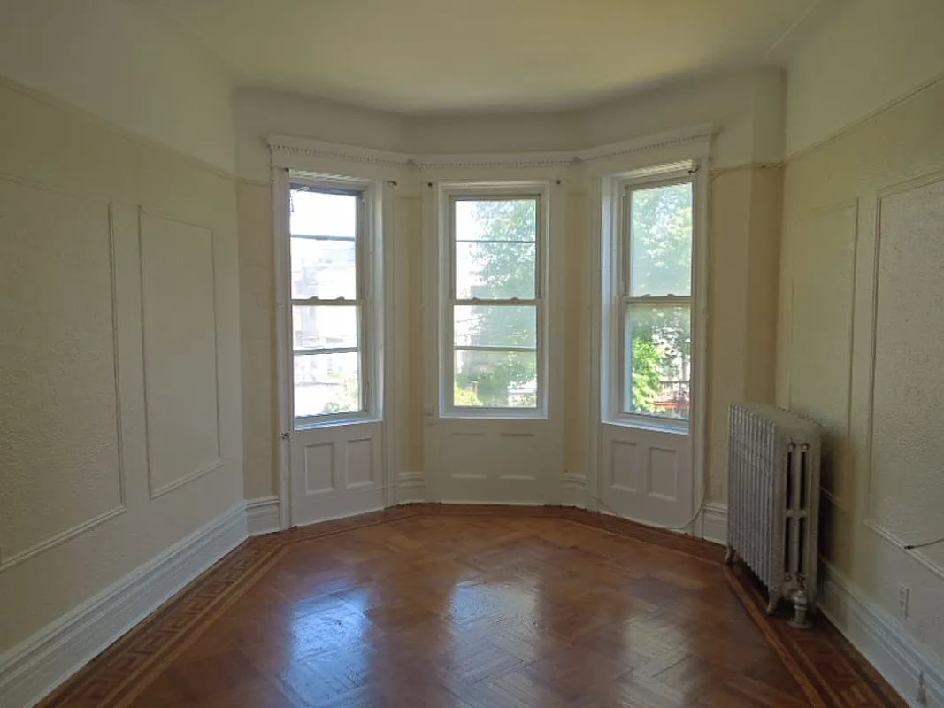 1211 Nostrand Avenue 2F