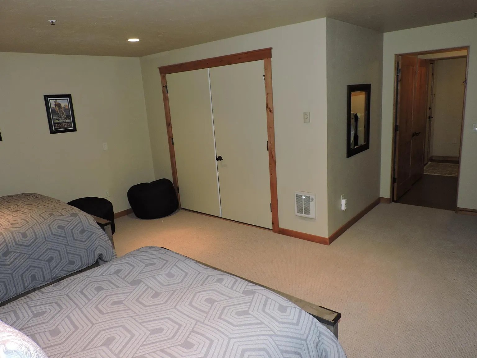 101 Emerald St #1D