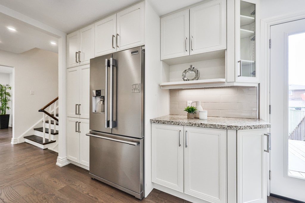 2500 Poplar Cres