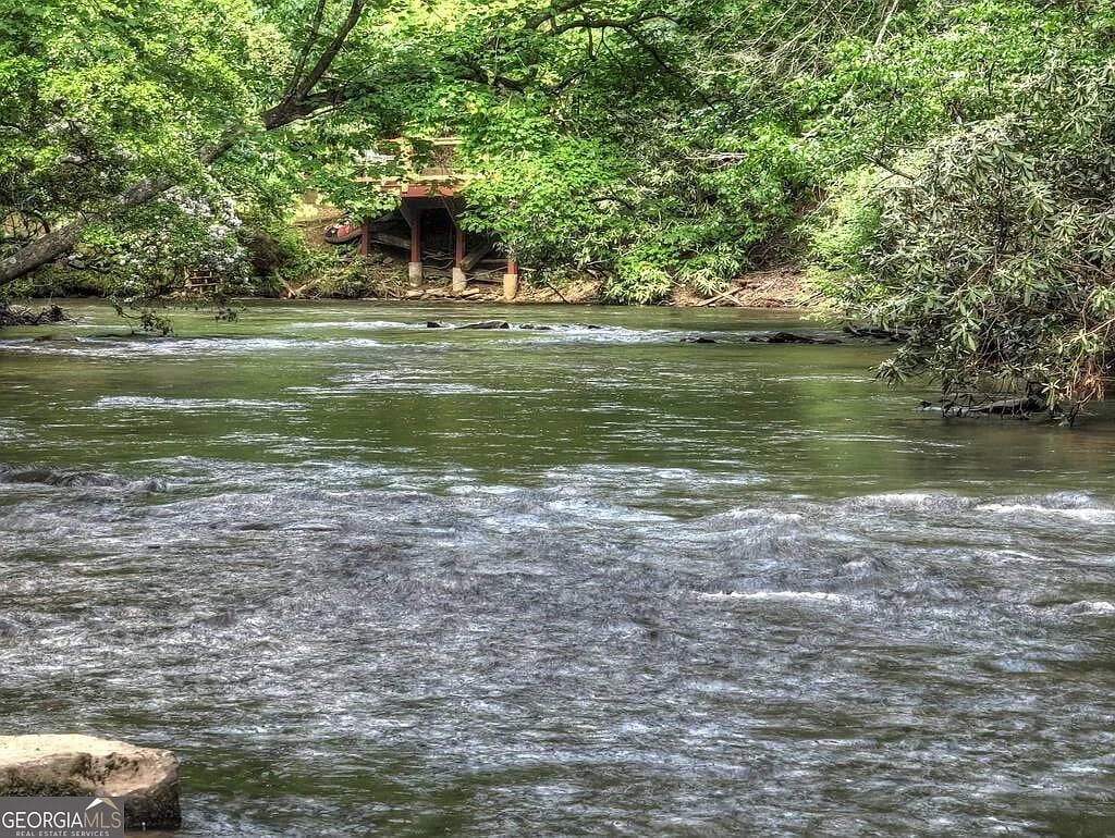 56 River Bend Trl