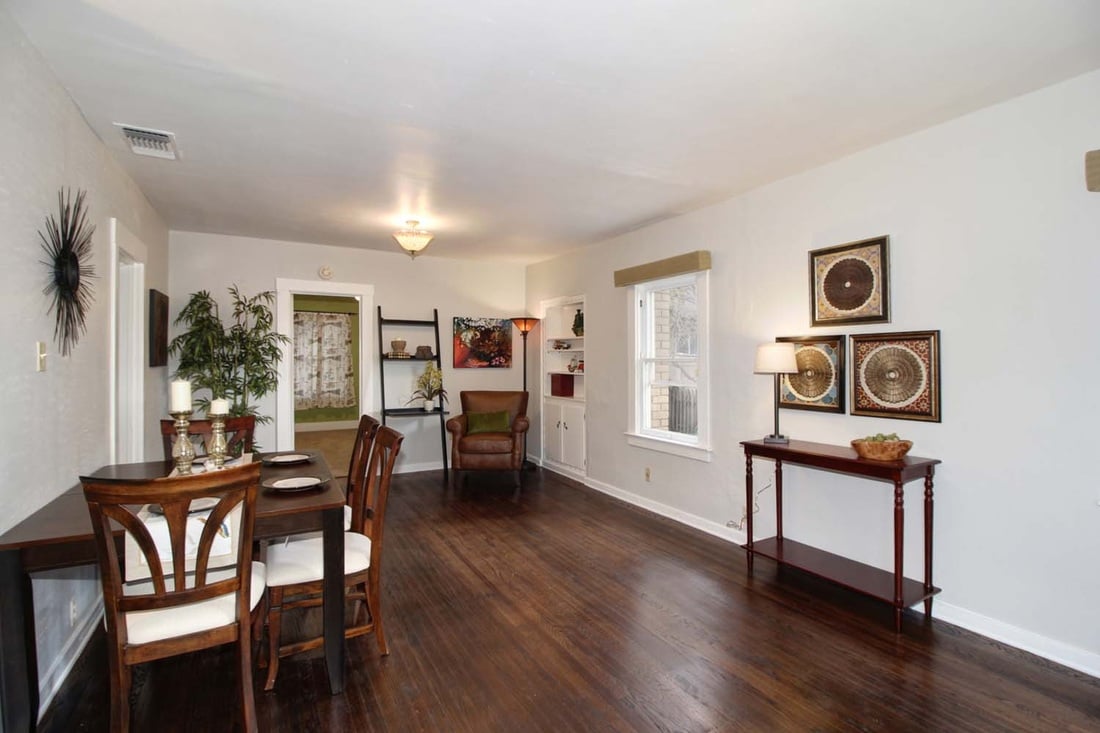 Just listed! Darling Elmhurst home