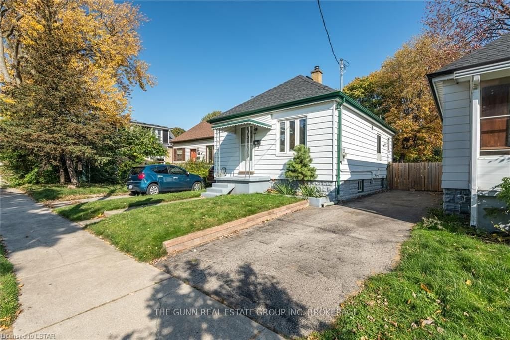 16 Linwood St