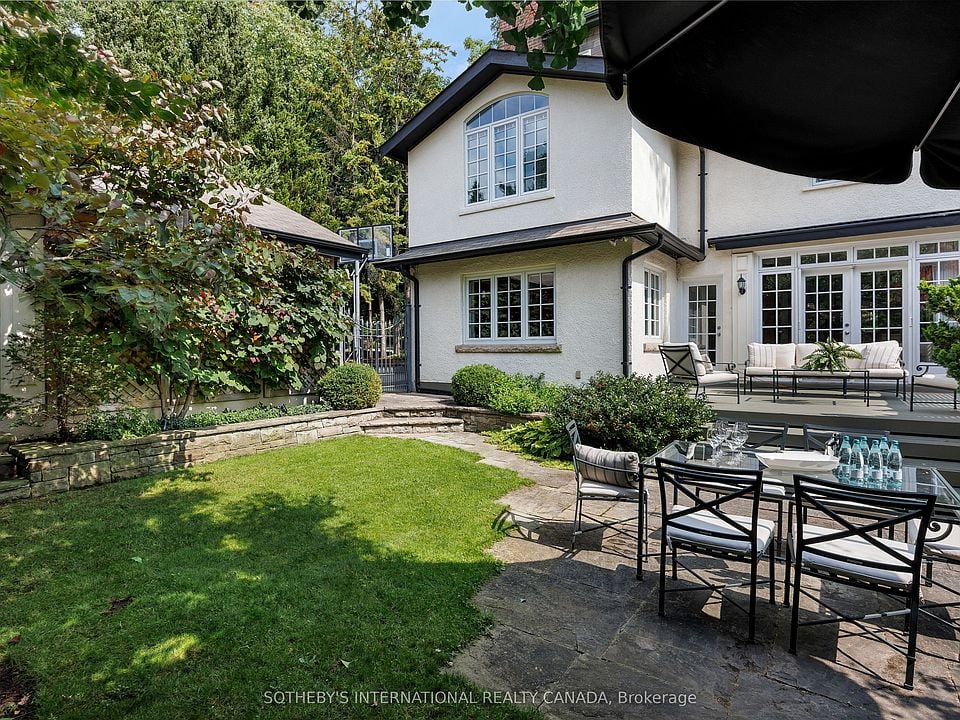 38 The Kingsway