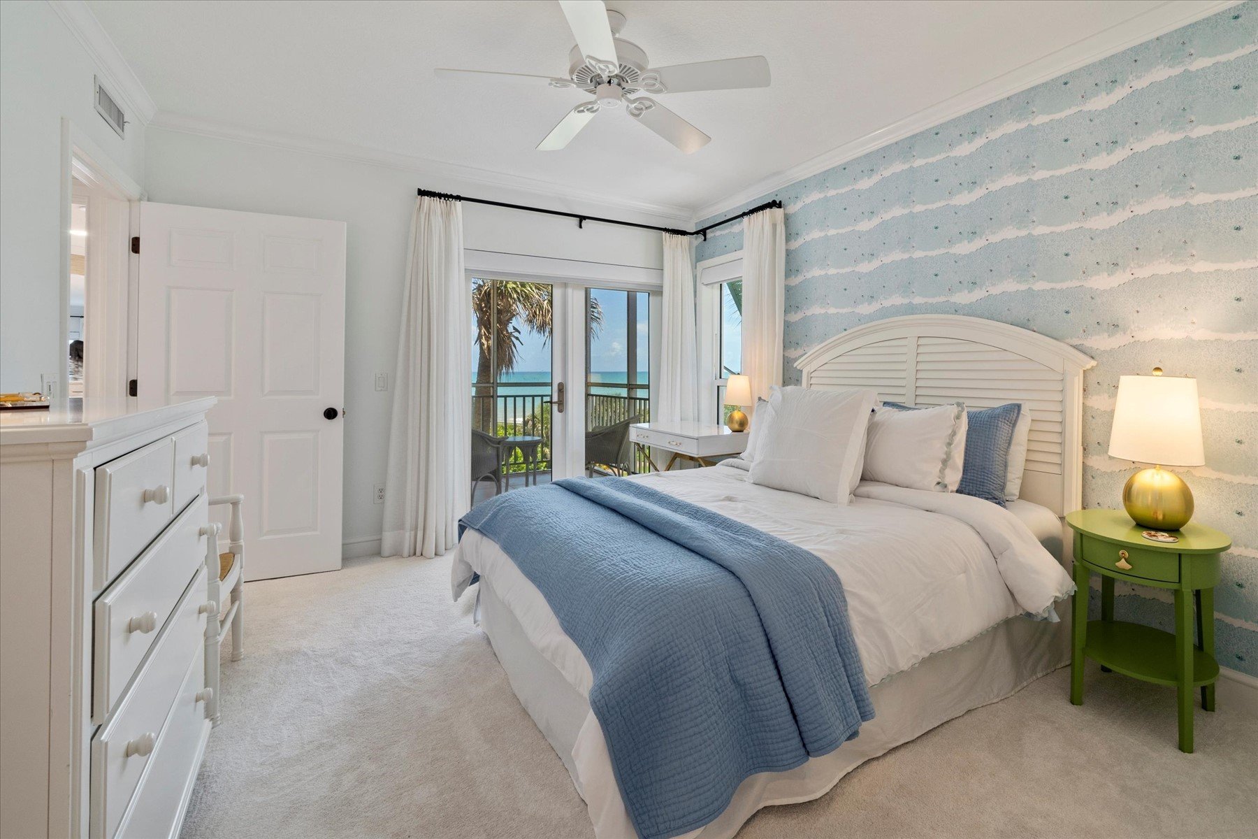 8820 S Sea Oaks Way 204