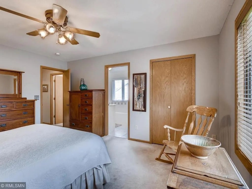 1451 Fallbrook Ln