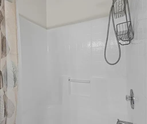 5000 Red Rock Unit: 240