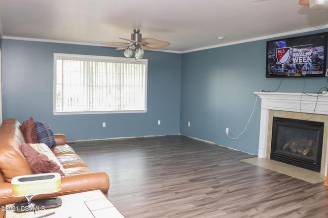 1016 Hearthstone Way