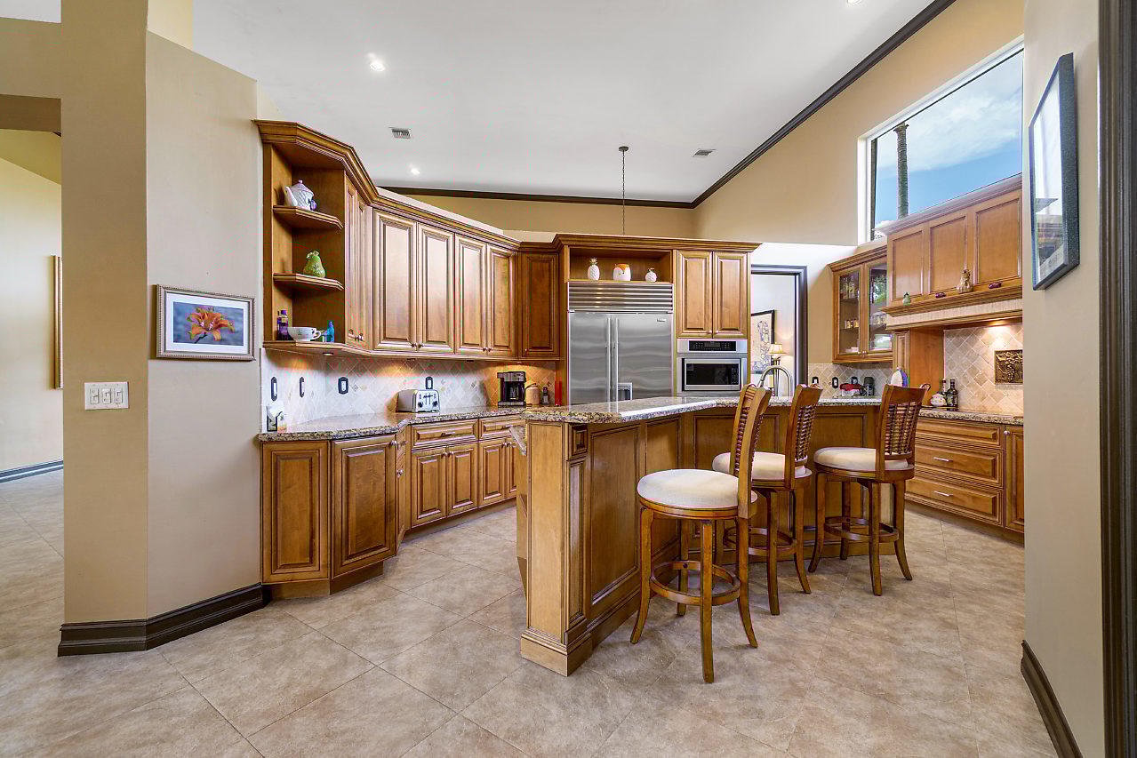 6485 NW 32nd Wy