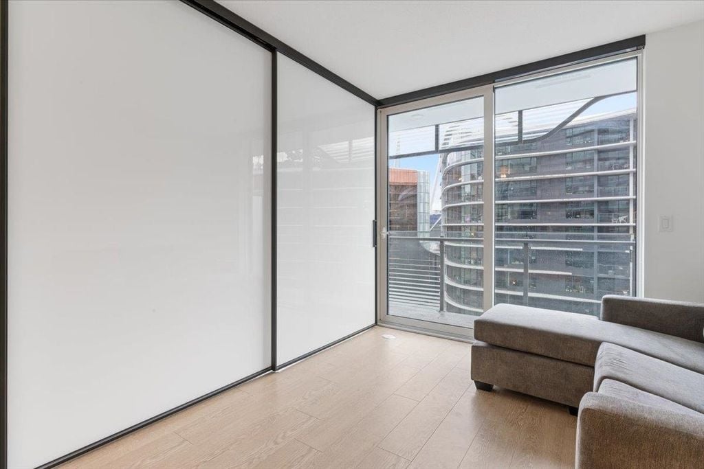89 Nelson St, #1410