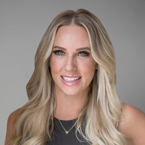 Jackie Wood Santa Clarita, CA Real Estate Agent Headshot
