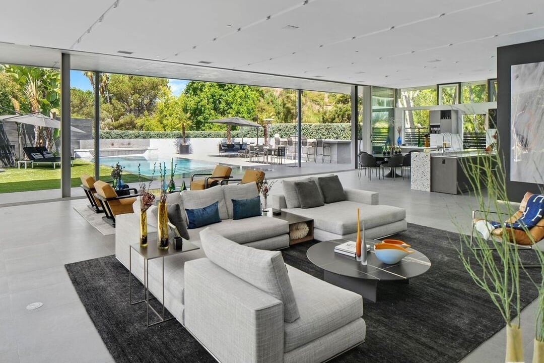 Nova Heights, Loma Vista Dr, 90210