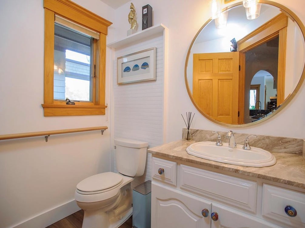61 Edgartown Meadows Rd