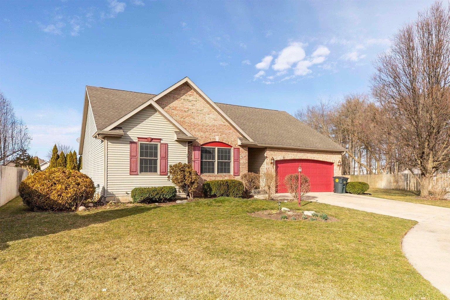 1813 Elizabethan Ct