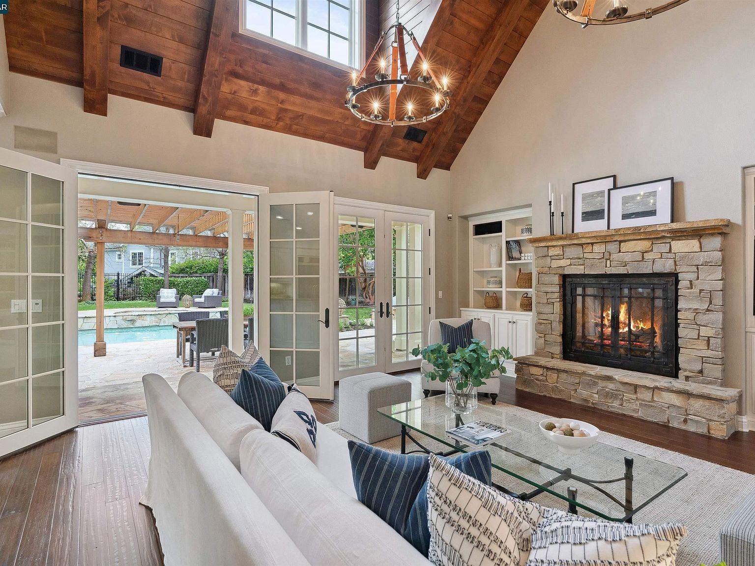 56 Hidden Oaks Dr