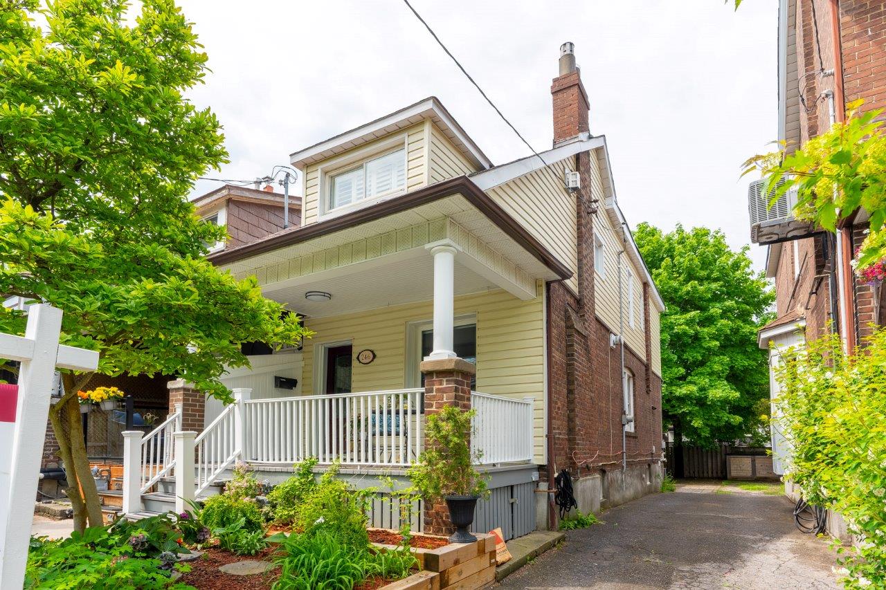 246 Lee Ave