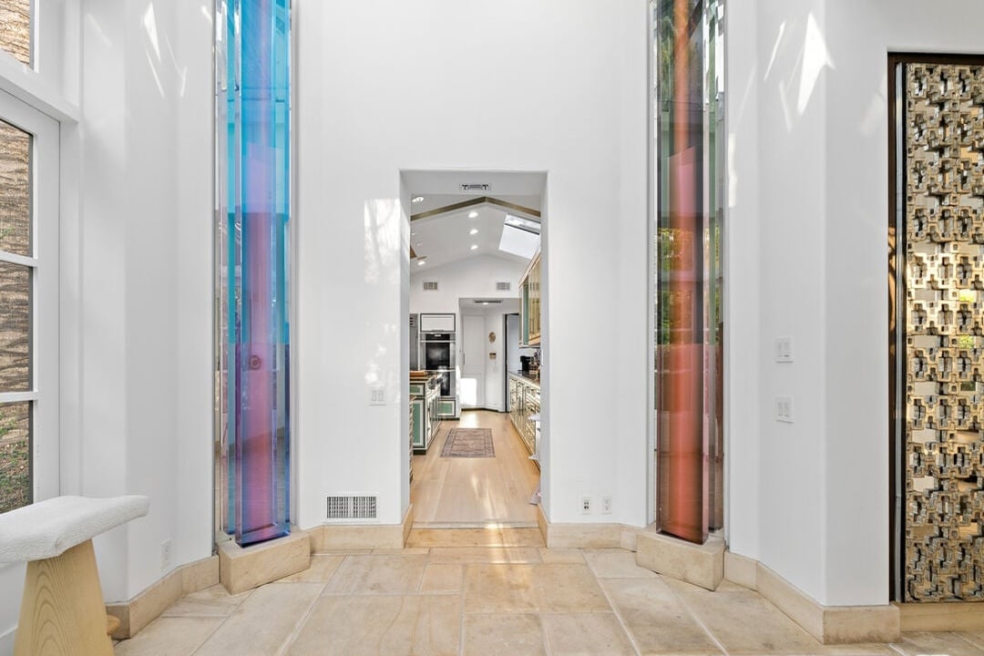 Century Woods Dr, 90067