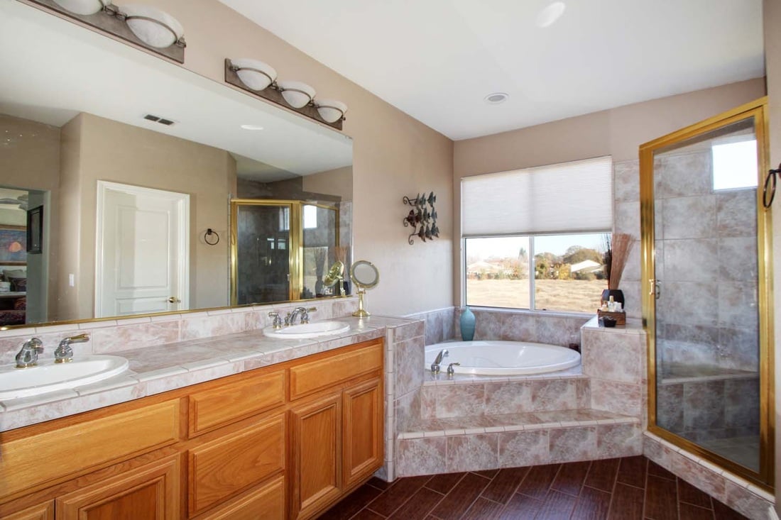 Just Listed! Beautiful Home in Fair Oaks!