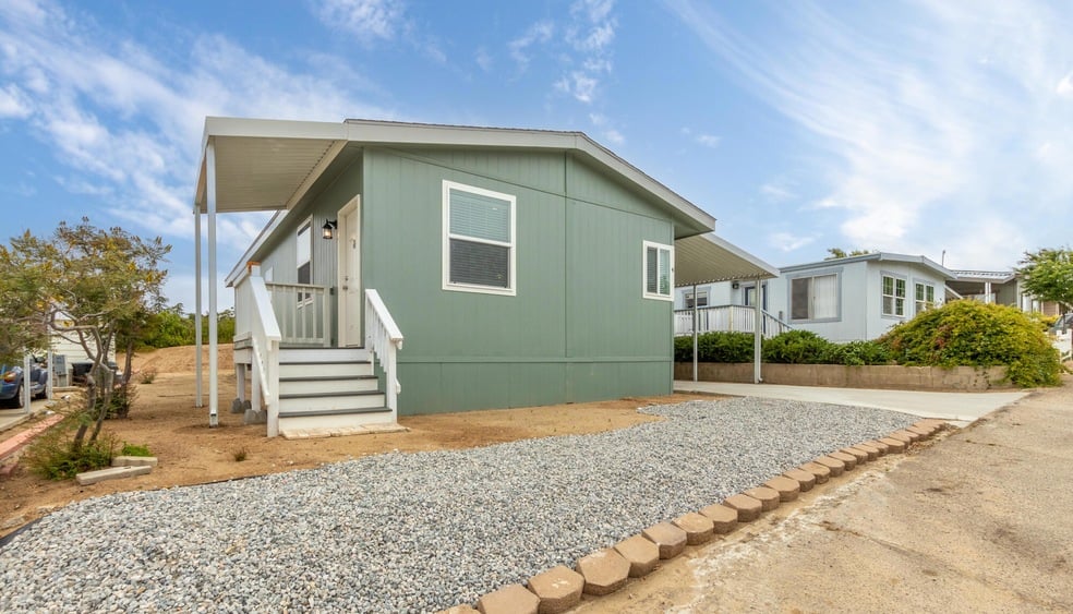 53651 California 371