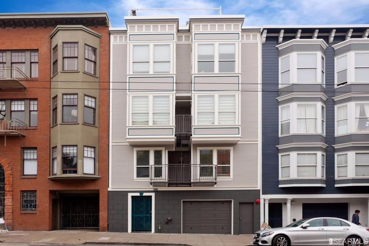 712 Haight St
