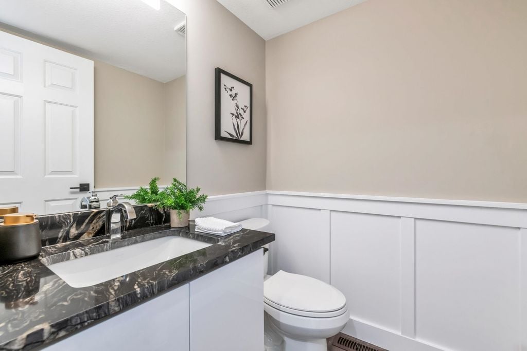 8560 162 St, #43