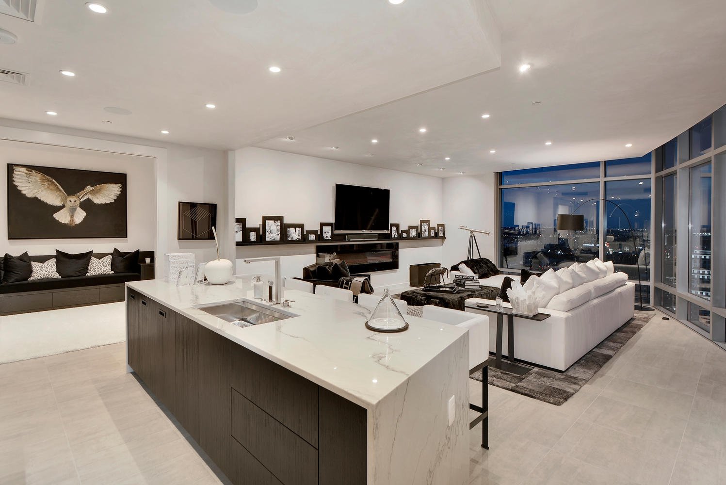 200 Congress Avenue #43ST