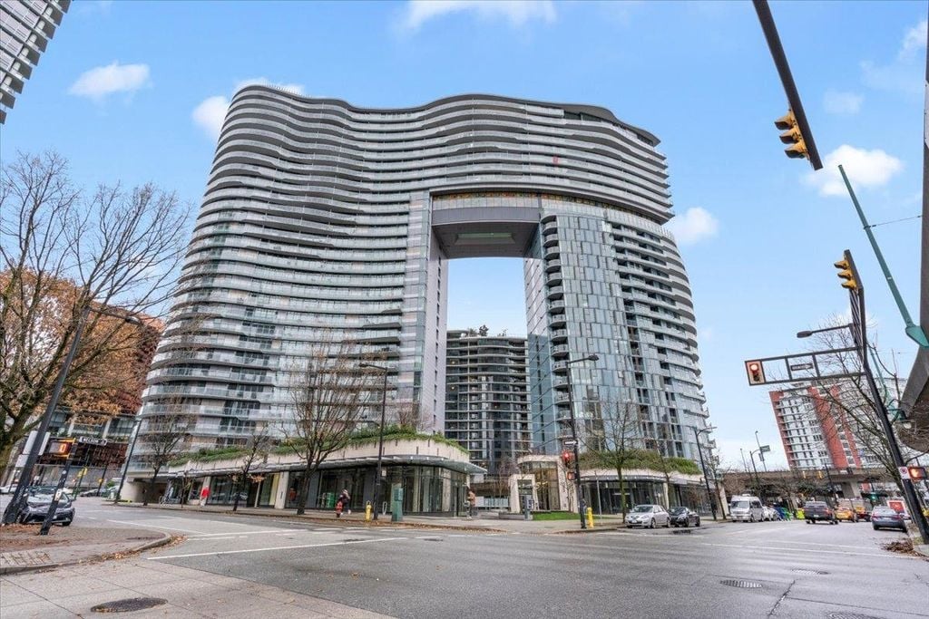 89 Nelson St, #1410